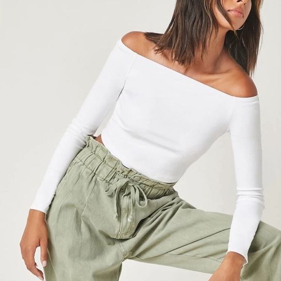 Tops - S 90s off the shoulder long sleeve crop top white